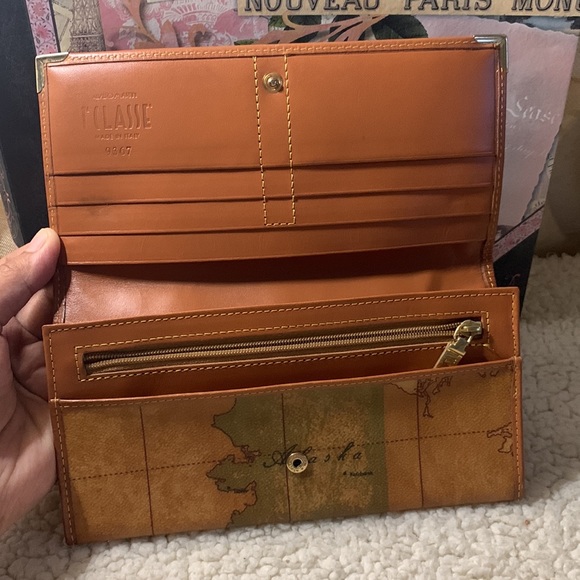 Alviero Martini Long wallet Snap - Picture 7 of 10